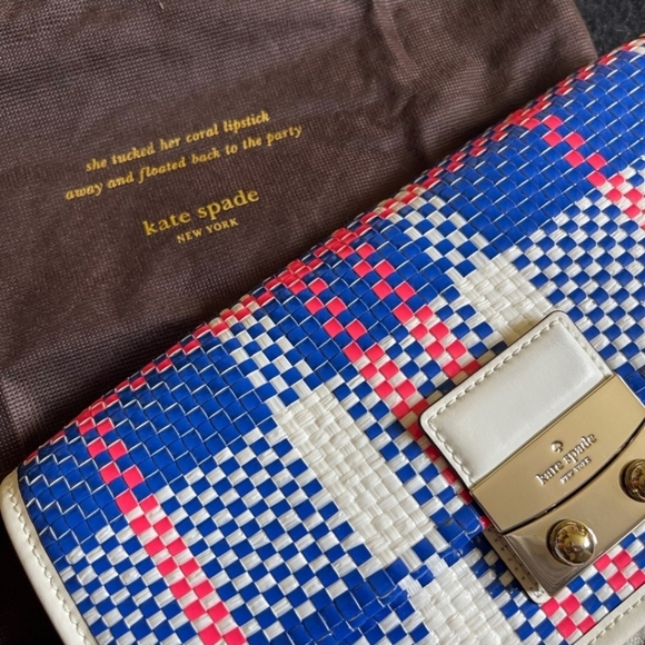 Kate Spade STORYBOOK Woven Bay Drive Chloe Finn Clutch - Picture 11 of 11